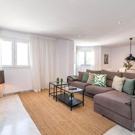 Puerto Banus Finest 2-Bdrm Apt - 50 Metres To Beach 马尔韦利亚 外观 照片