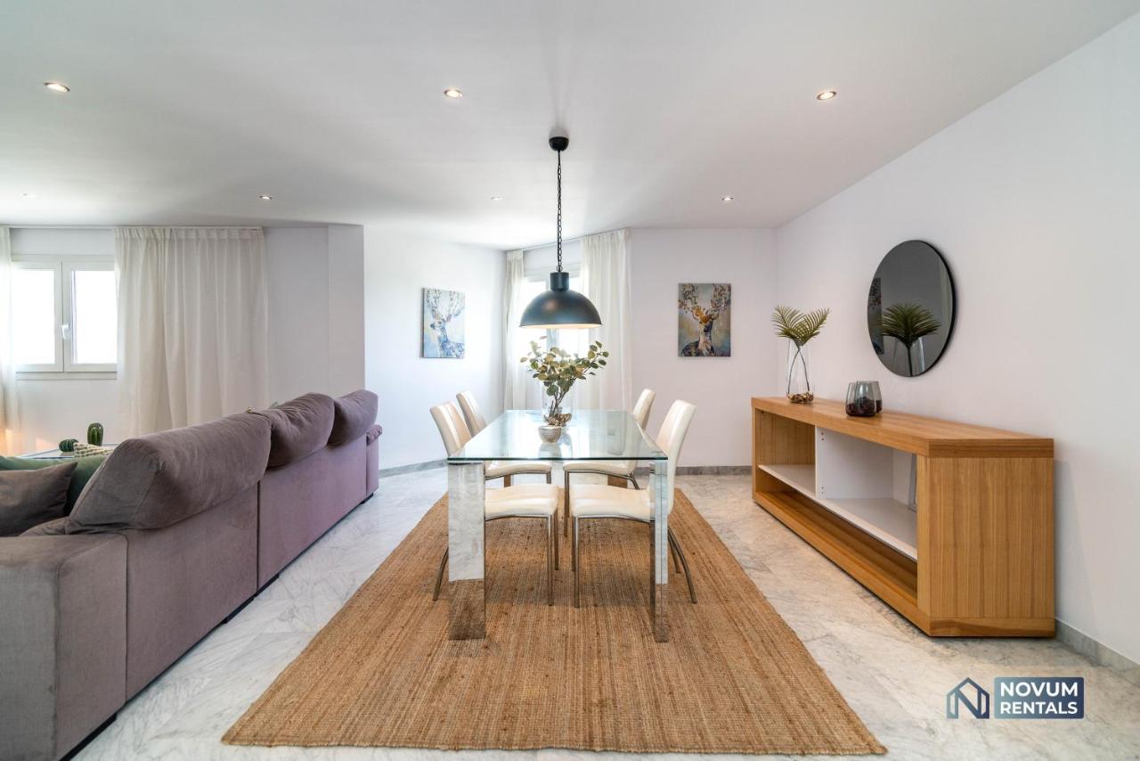 Puerto Banus Finest 2-Bdrm Apt - 50 Metres To Beach 马尔韦利亚 外观 照片