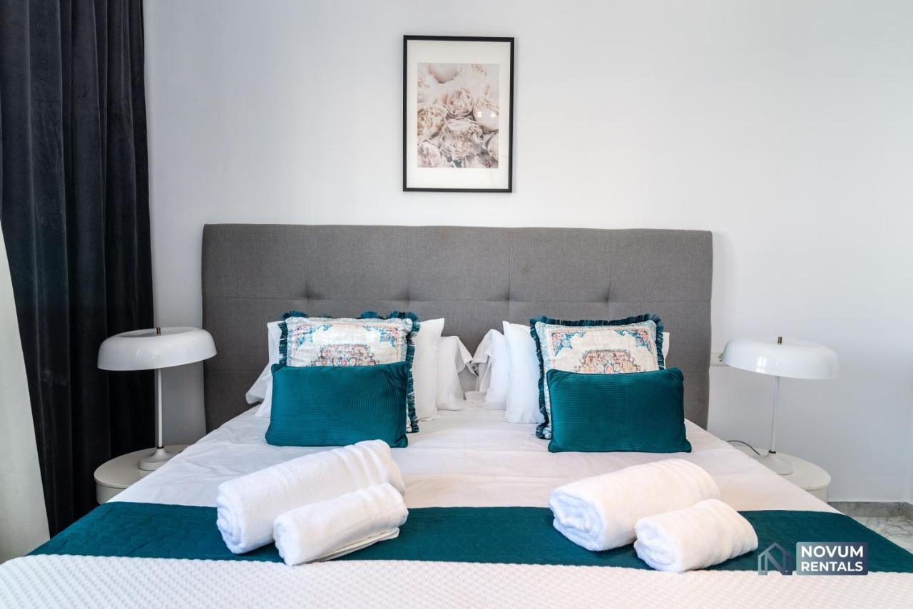 Puerto Banus Finest 2-Bdrm Apt - 50 Metres To Beach 马尔韦利亚 外观 照片